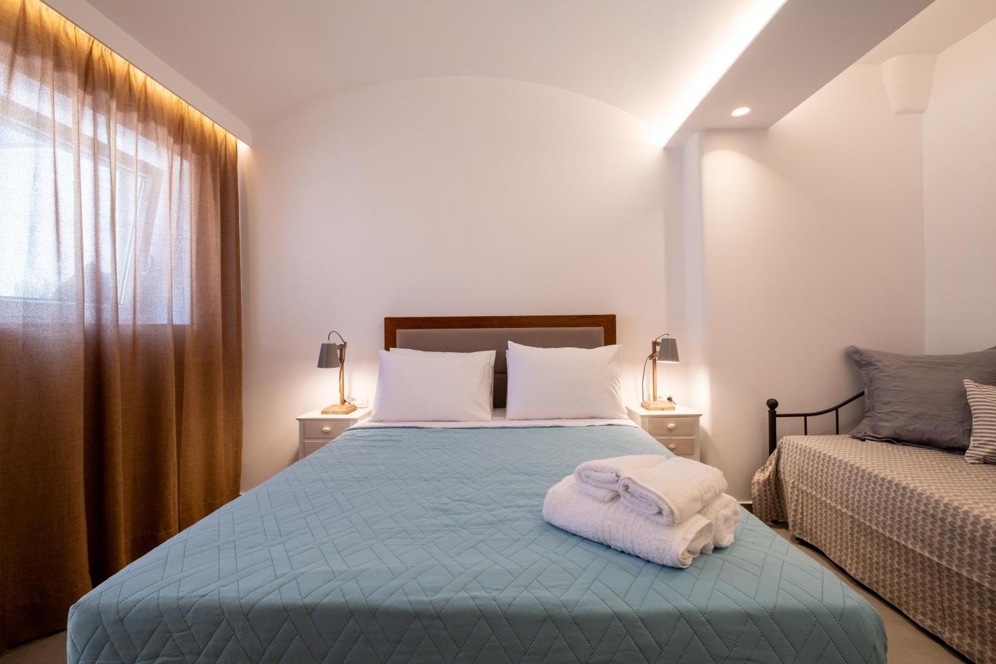 Sand Gem - Beach Apartments เปริโวลอส ภายนอก รูปภาพ