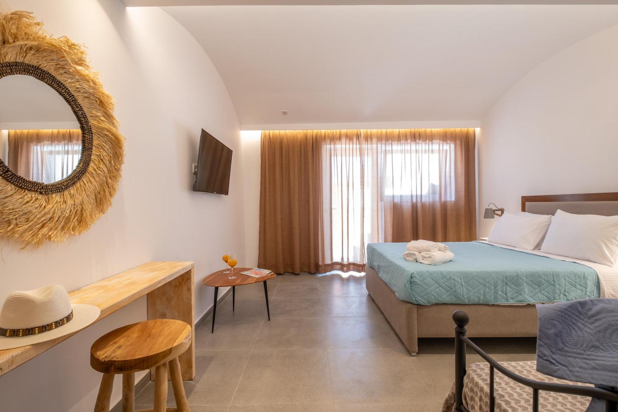 Sand Gem - Beach Apartments เปริโวลอส ภายนอก รูปภาพ