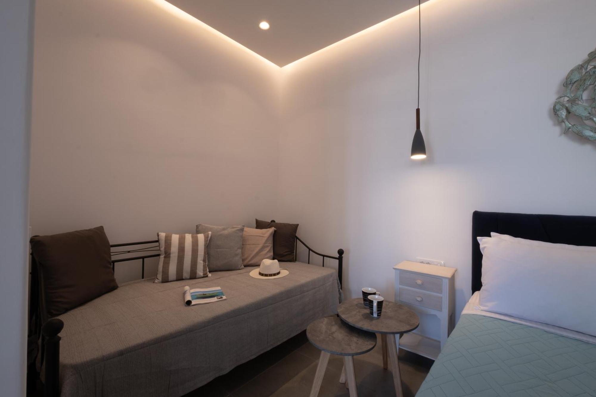Sand Gem - Beach Apartments เปริโวลอส ภายนอก รูปภาพ