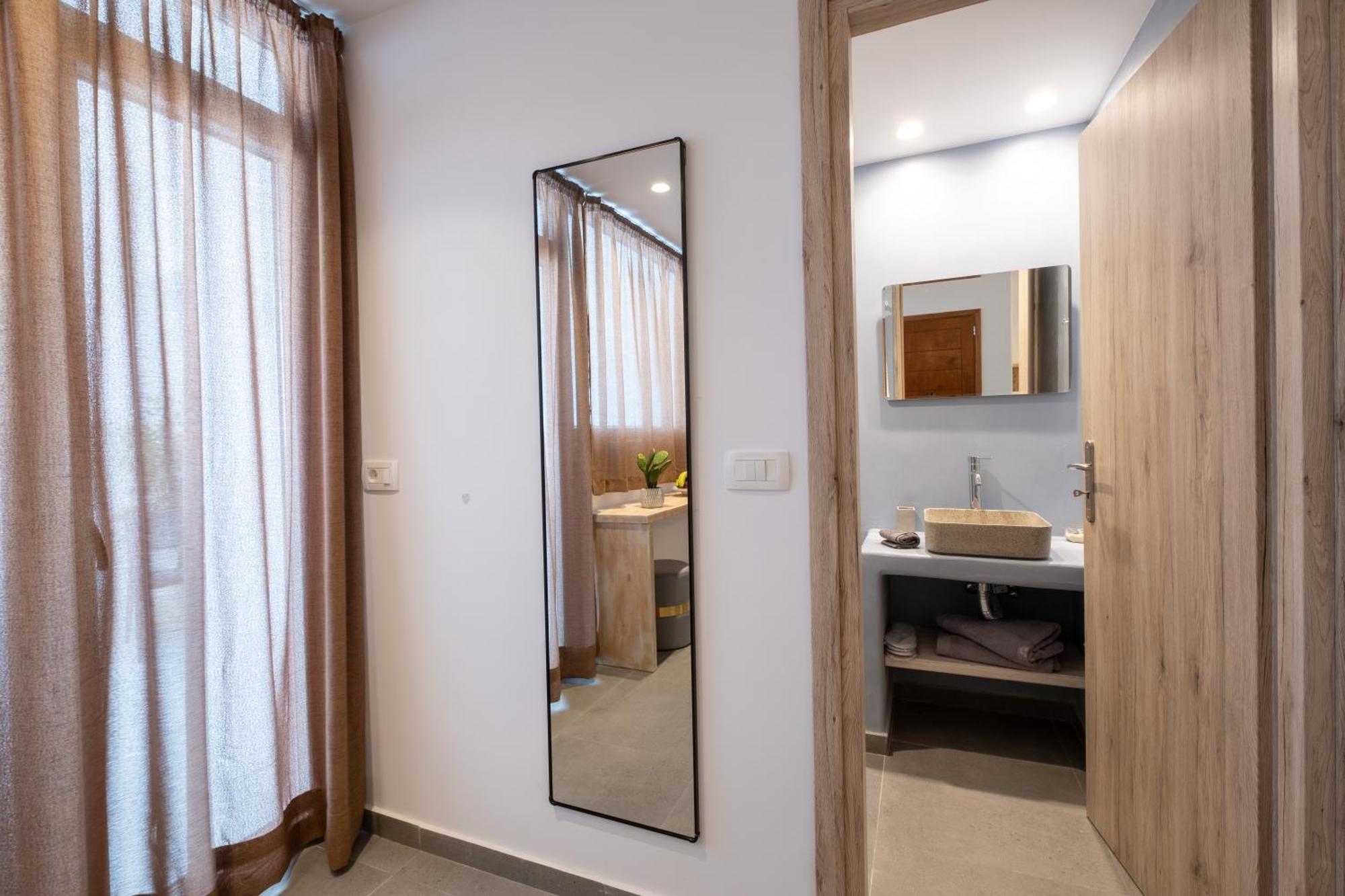 Sand Gem - Beach Apartments เปริโวลอส ภายนอก รูปภาพ